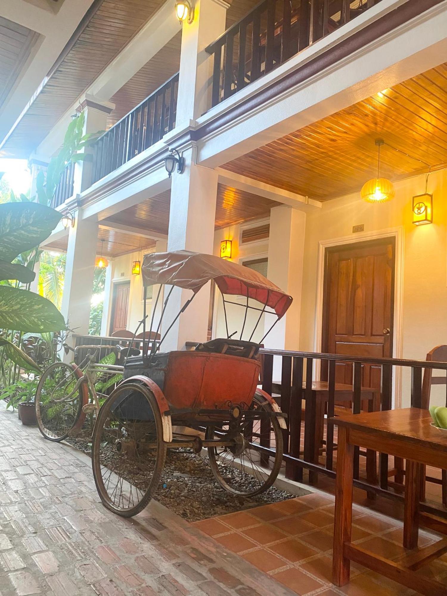 לואנג פרבאנג Golden Sun Boutique Hotel מראה חיצוני תמונה