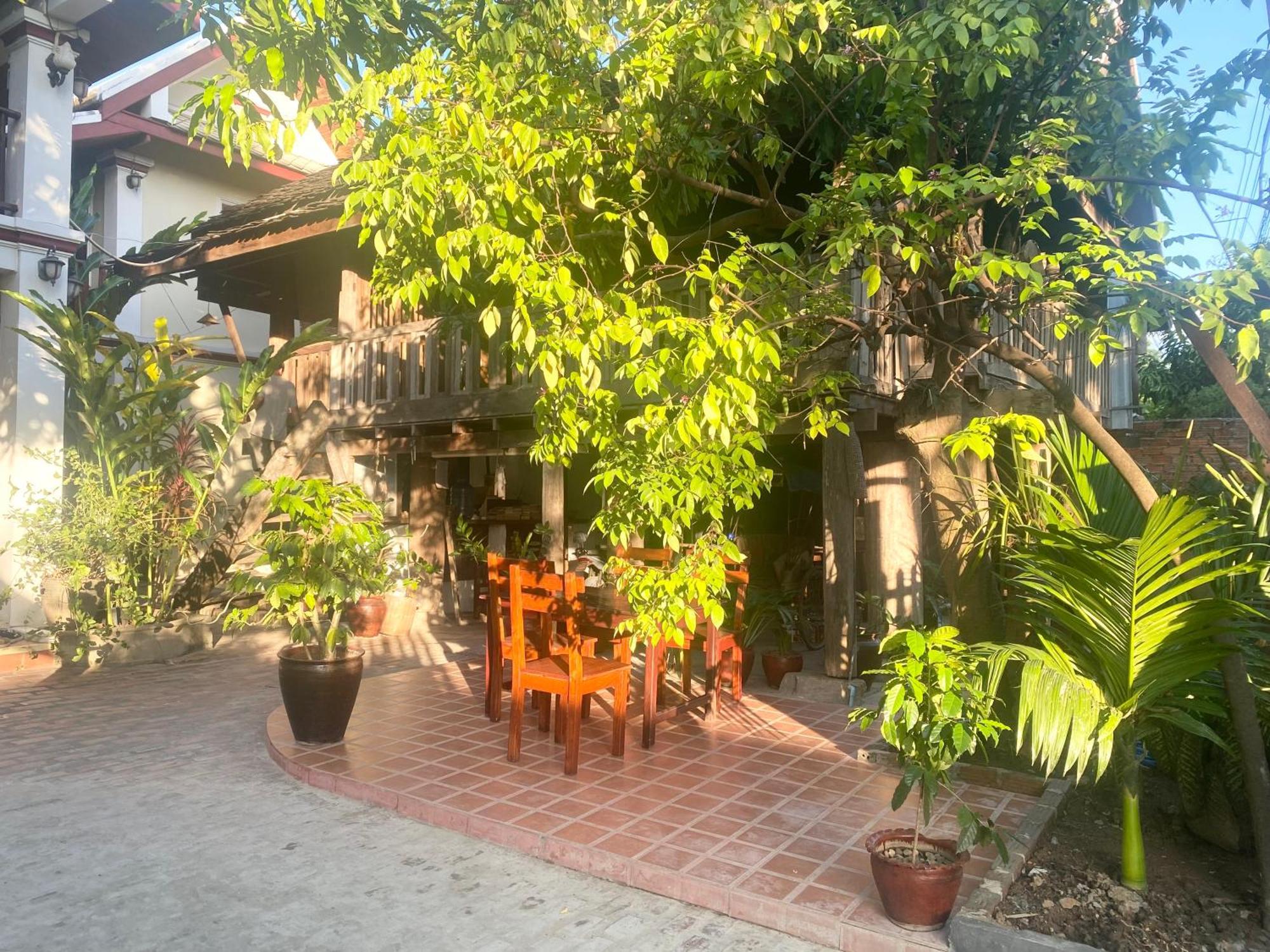 לואנג פרבאנג Golden Sun Boutique Hotel מראה חיצוני תמונה