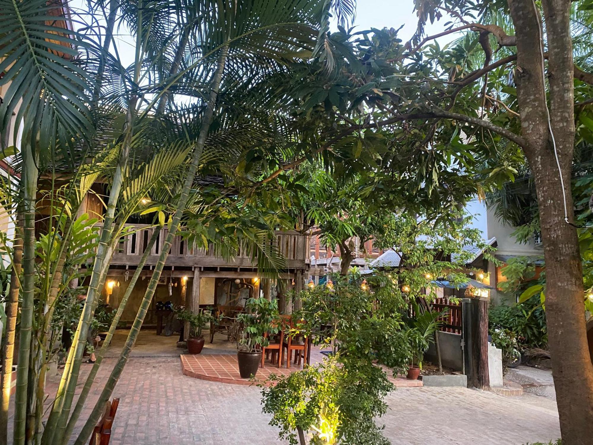 לואנג פרבאנג Golden Sun Boutique Hotel מראה חיצוני תמונה