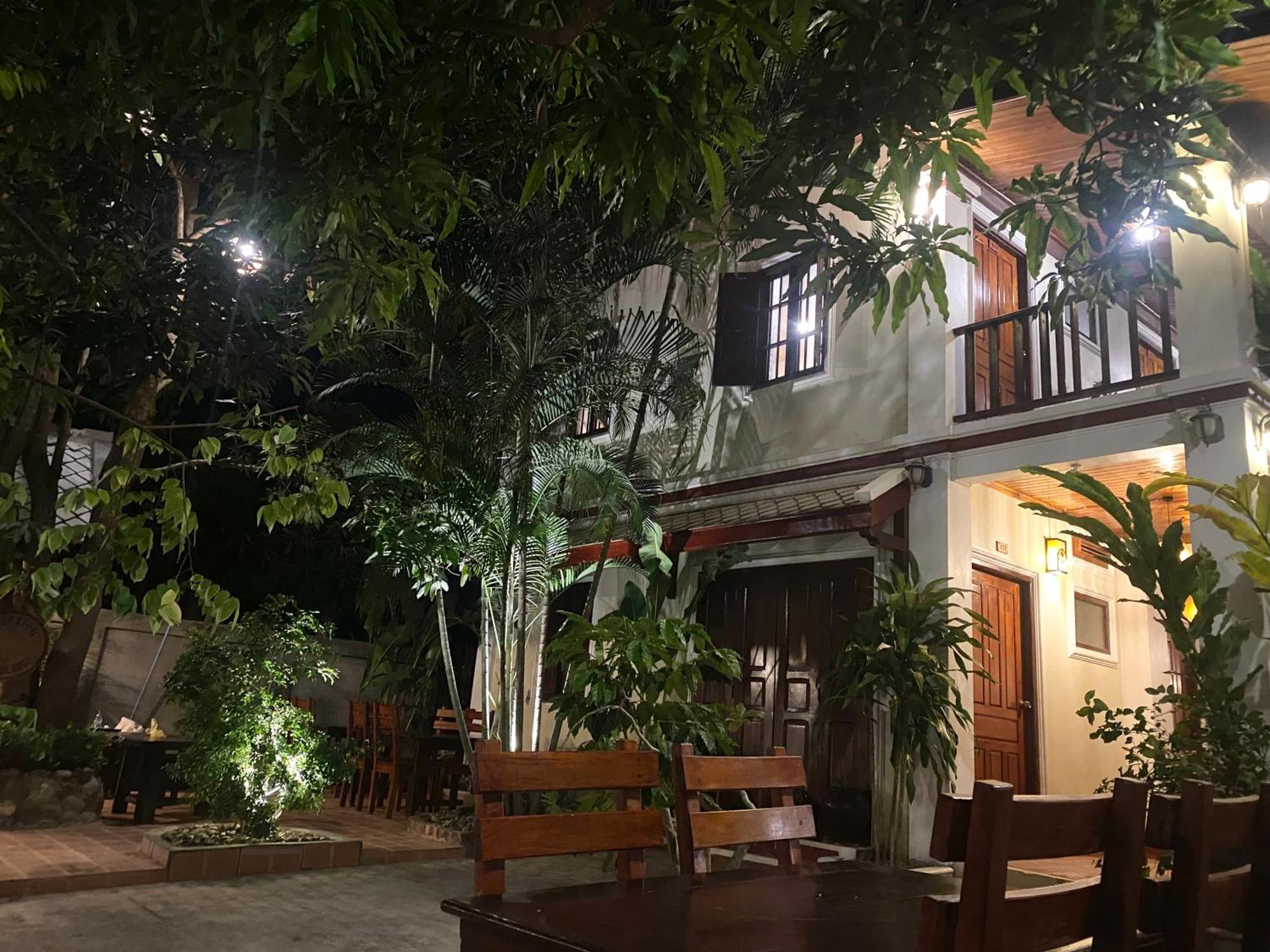 לואנג פרבאנג Golden Sun Boutique Hotel מראה חיצוני תמונה