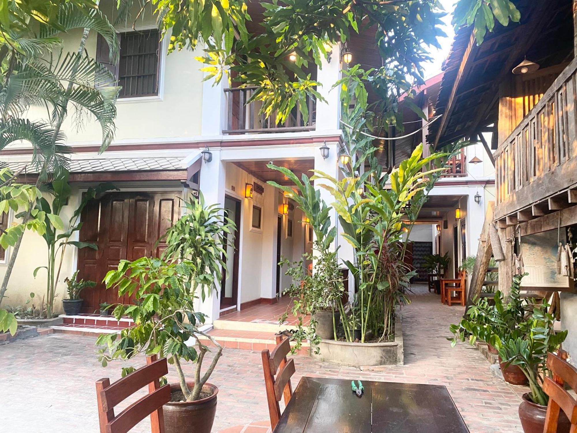 לואנג פרבאנג Golden Sun Boutique Hotel מראה חיצוני תמונה
