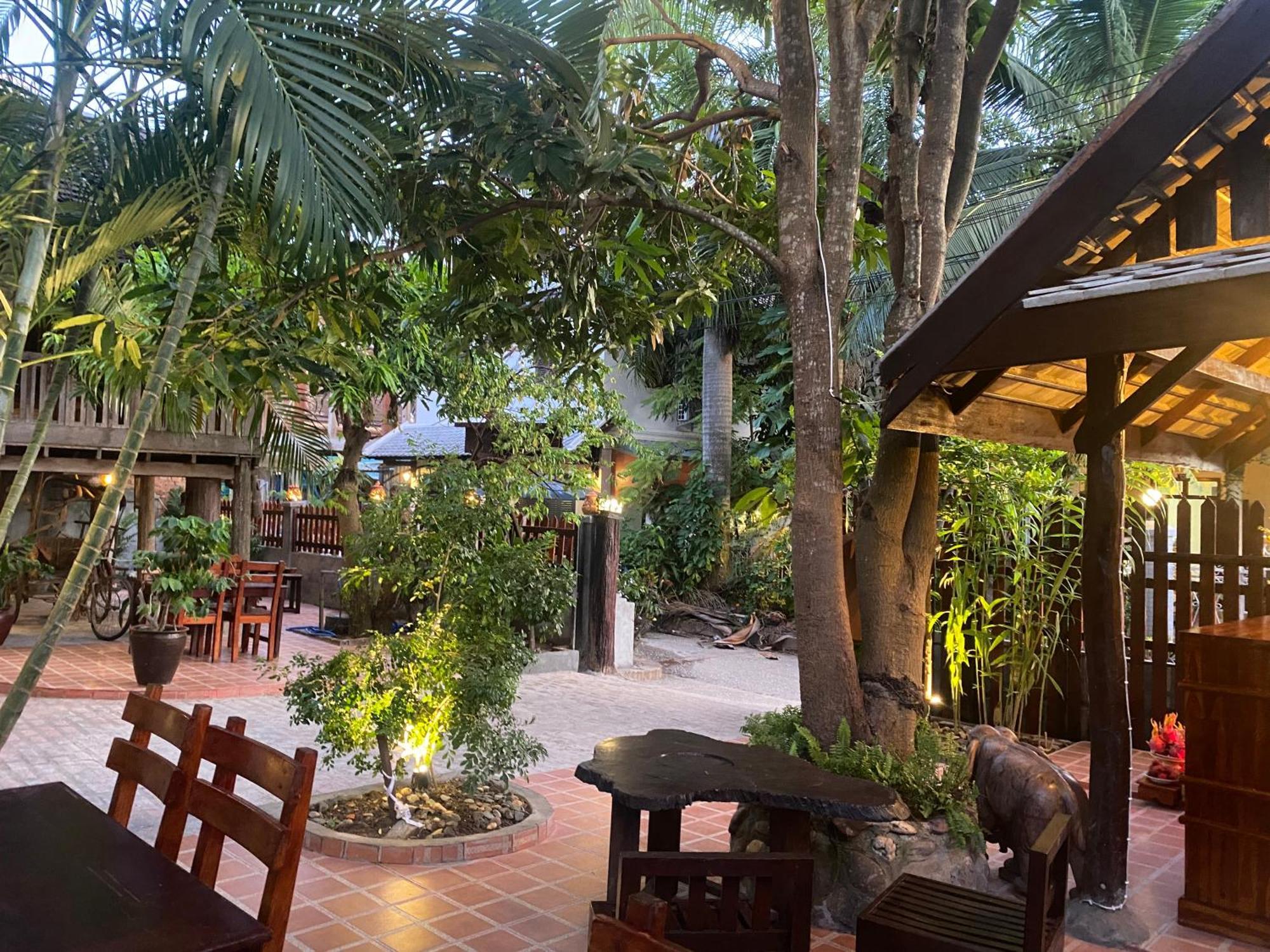 לואנג פרבאנג Golden Sun Boutique Hotel מראה חיצוני תמונה