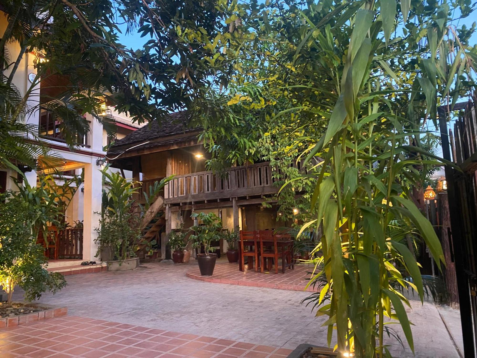 לואנג פרבאנג Golden Sun Boutique Hotel מראה חיצוני תמונה
